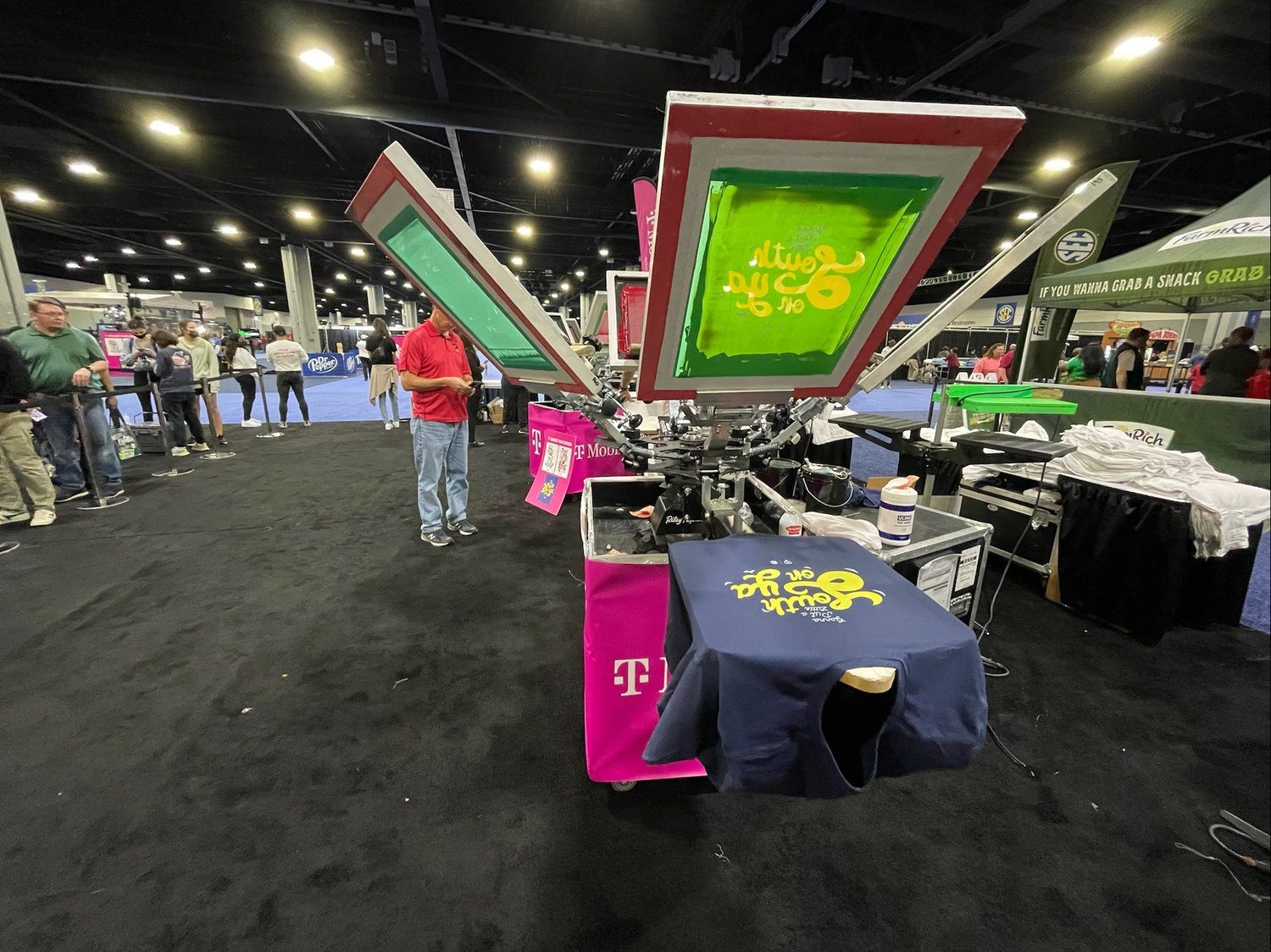 Personalised Workwear by T-Shirt Printing 2 Go – Perfect for Businesses and Staff Uniforms