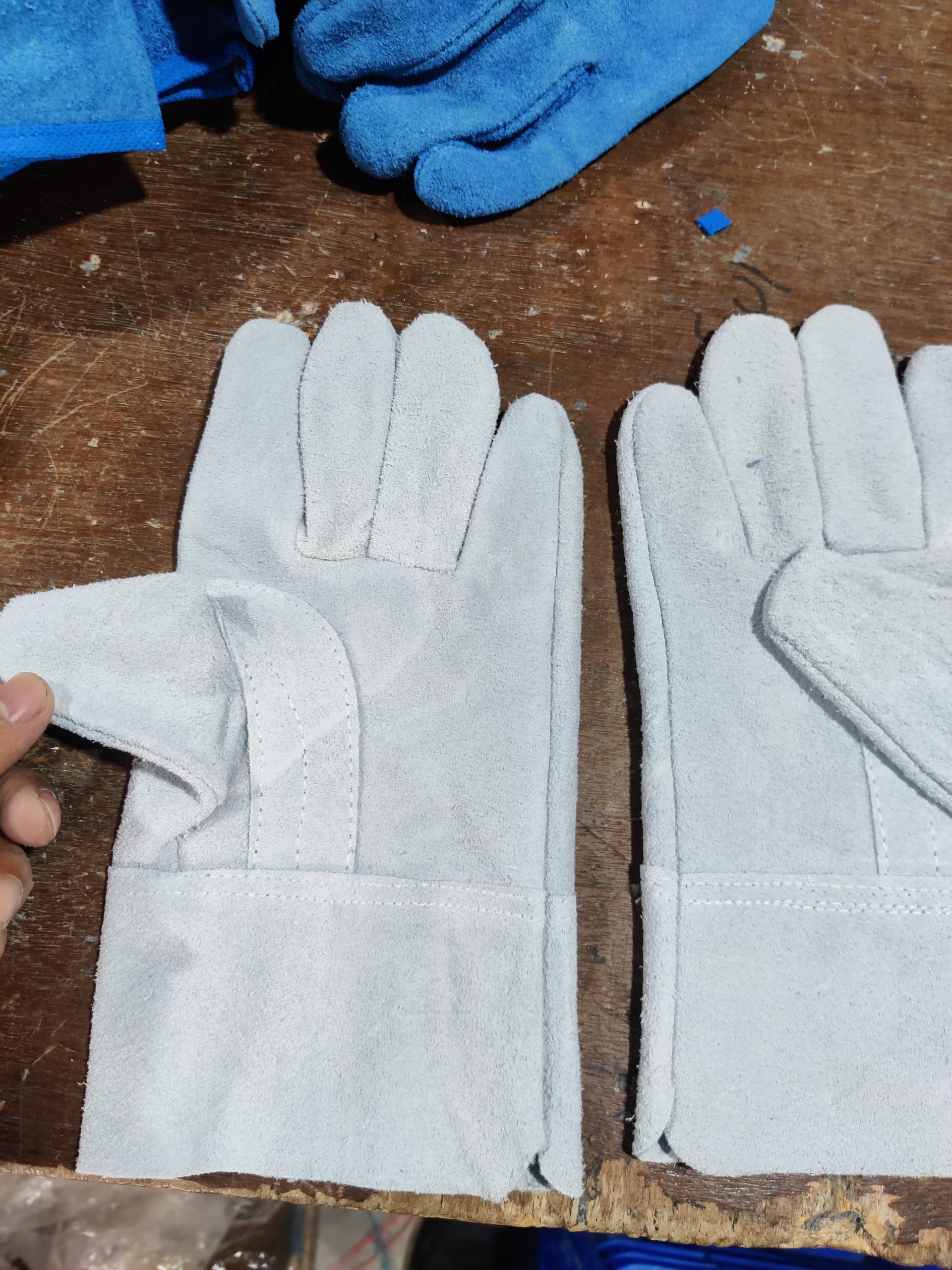 Bekam Orbit Enterprise Supplies Reliable Industrial Safety Gloves for All Industries