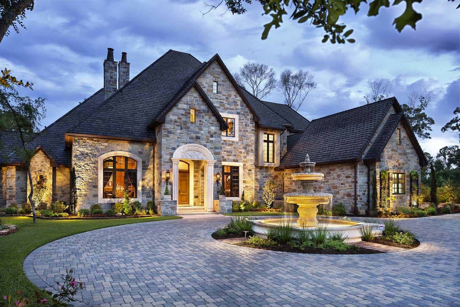Your Complete Guide to Charlotte Real Estate in 2025