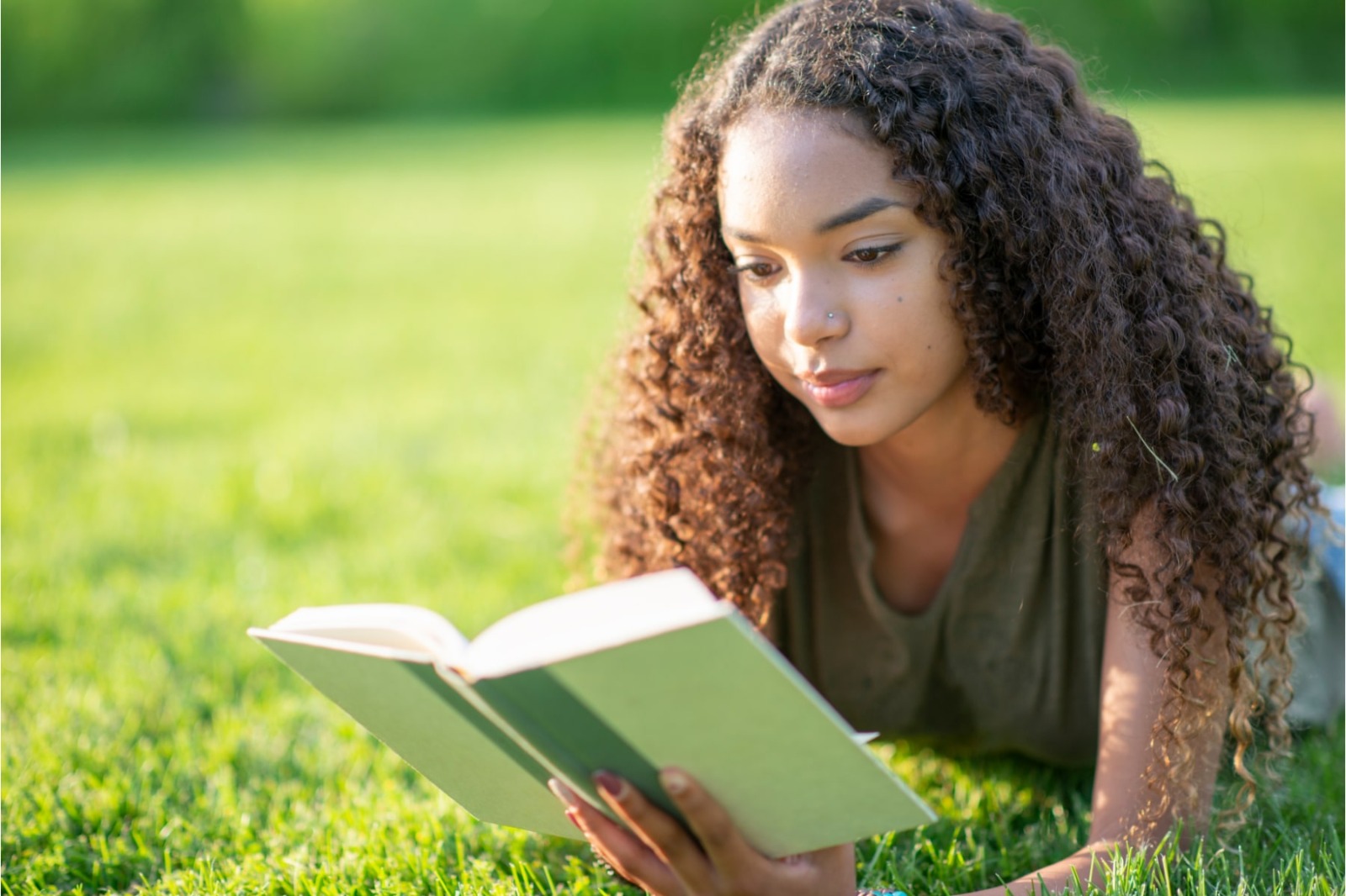 The Rise of Rayne: A Compelling Fantasy Heroine