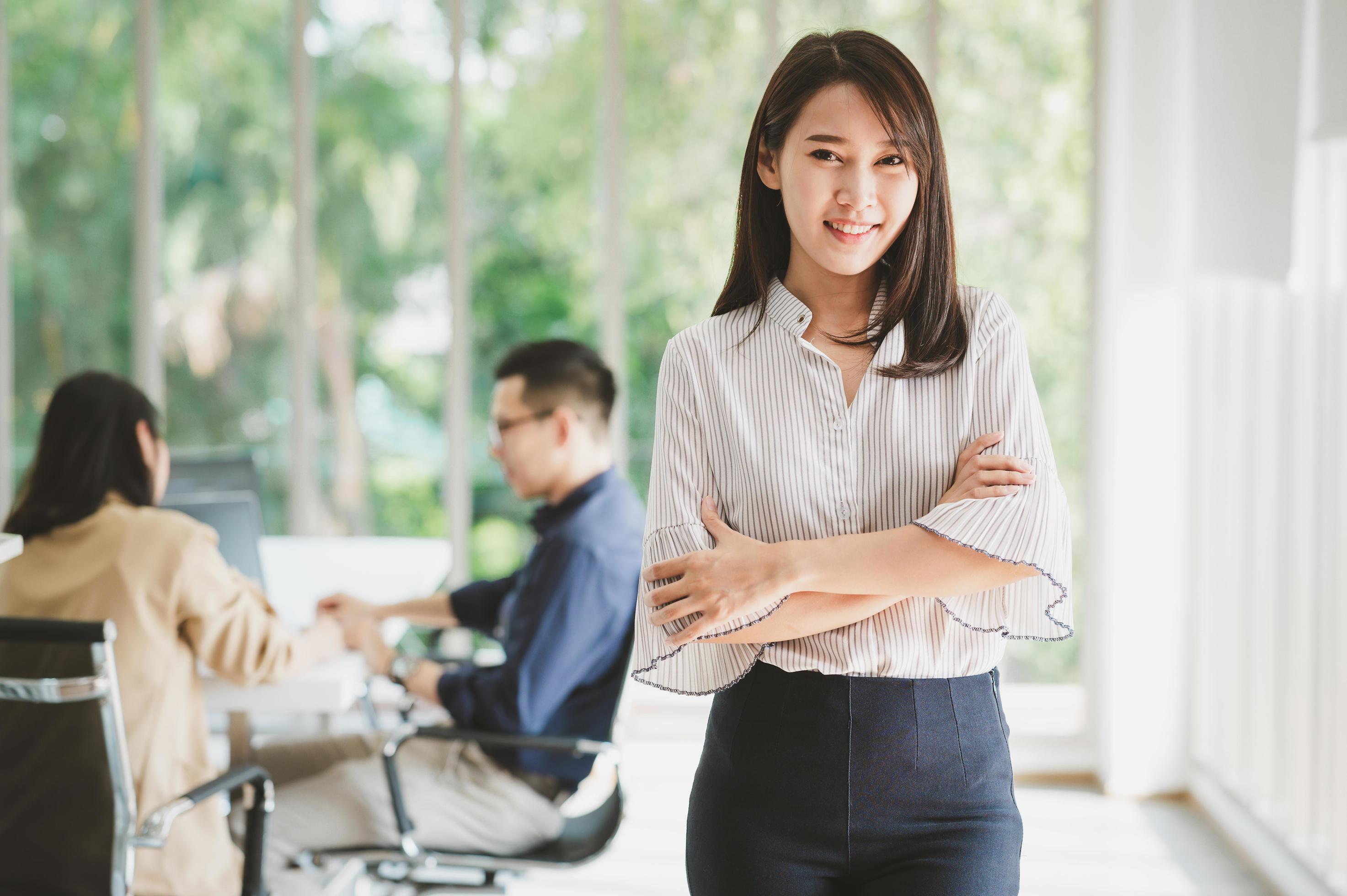 Find Competitor Customer List to Identify High-Value Leads