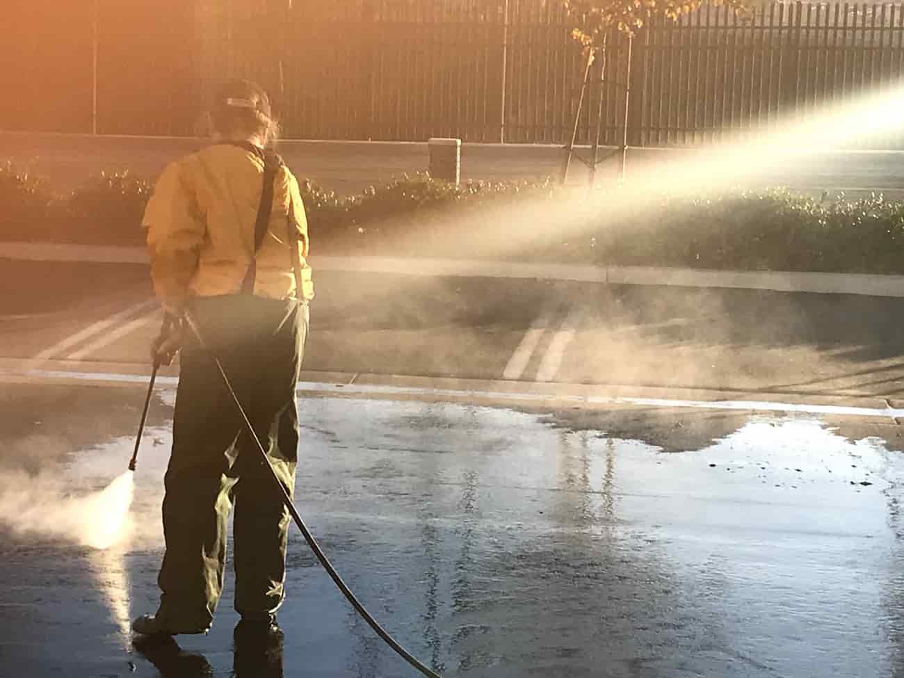 Commercial Pressure Washing LA – Mr Clean Reliable Maintenance for Commercial Buildings