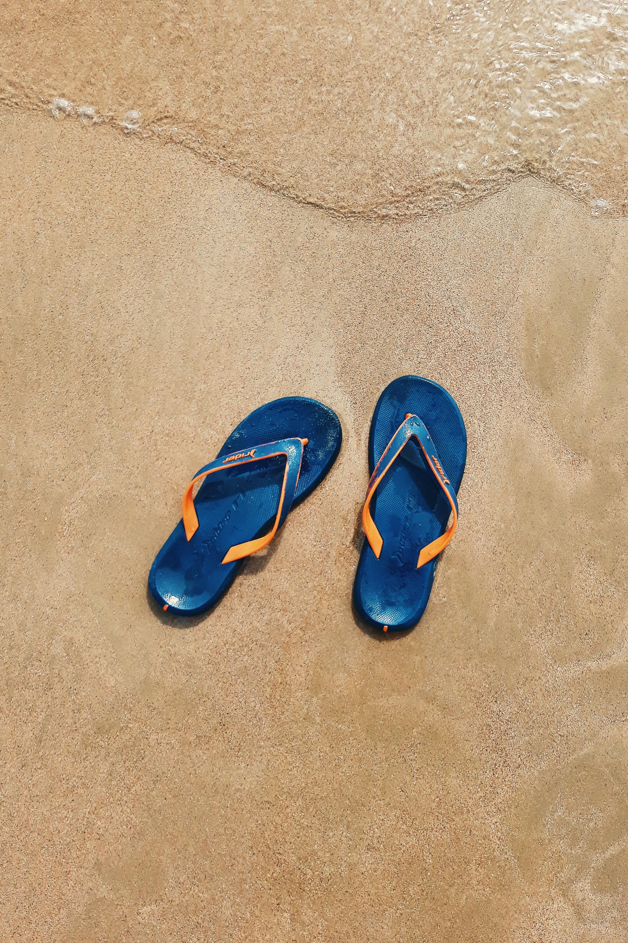 Comfortable and Durable Wholesale Slippers for Global Distributors