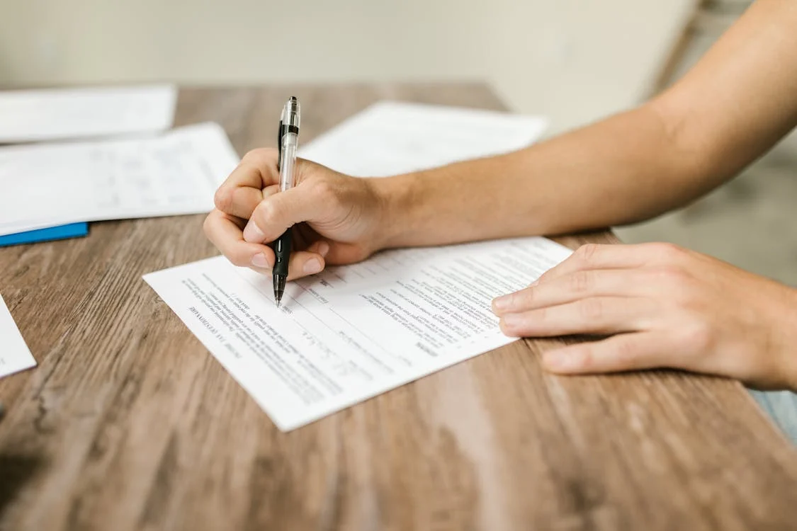 Federal and State Contracts: A Step-by-Step Guide to Acquisition