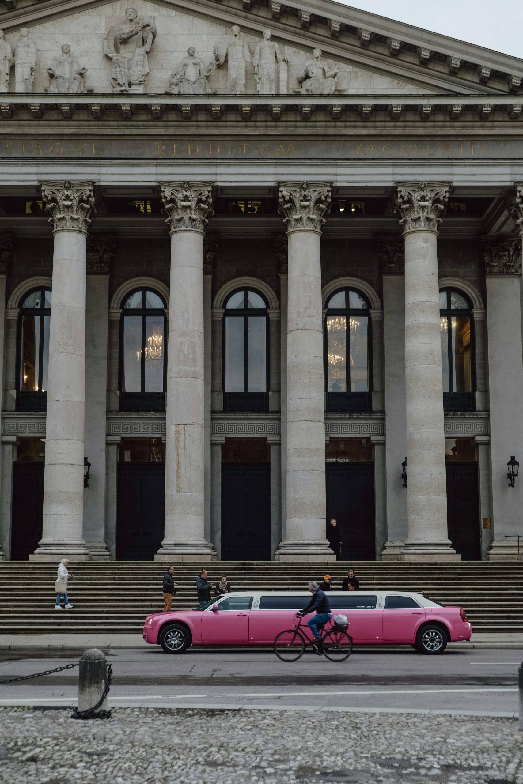 Book a Luxury Limo in Miami for Any Occasion – VIP Miami Limo Service